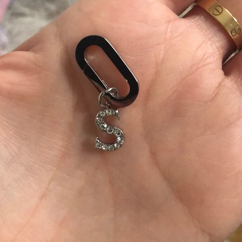 Henri Bendel S charm